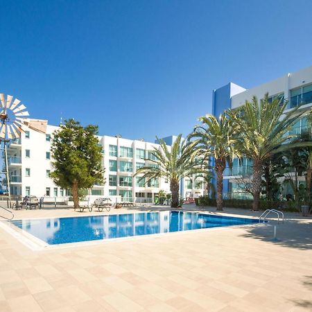 Lucile - Coralli Beachfront Apartment Paralimni Zewnętrze zdjęcie