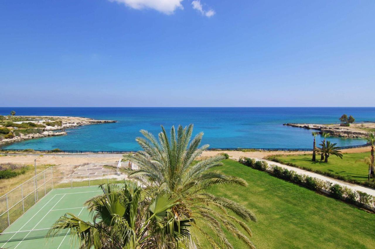 Lucile - Coralli Beachfront Apartment Paralimni Zewnętrze zdjęcie
