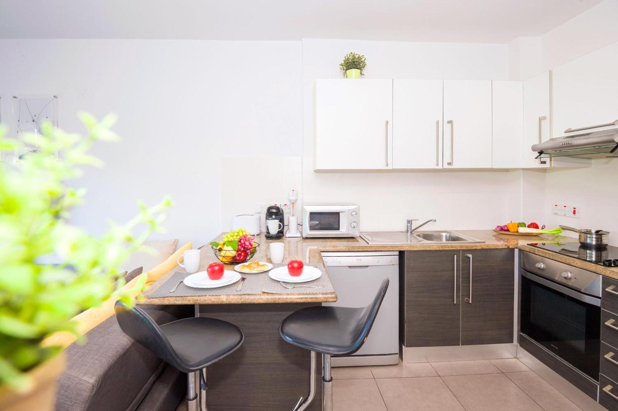 Lucile - Coralli Beachfront Apartment Paralimni Zewnętrze zdjęcie